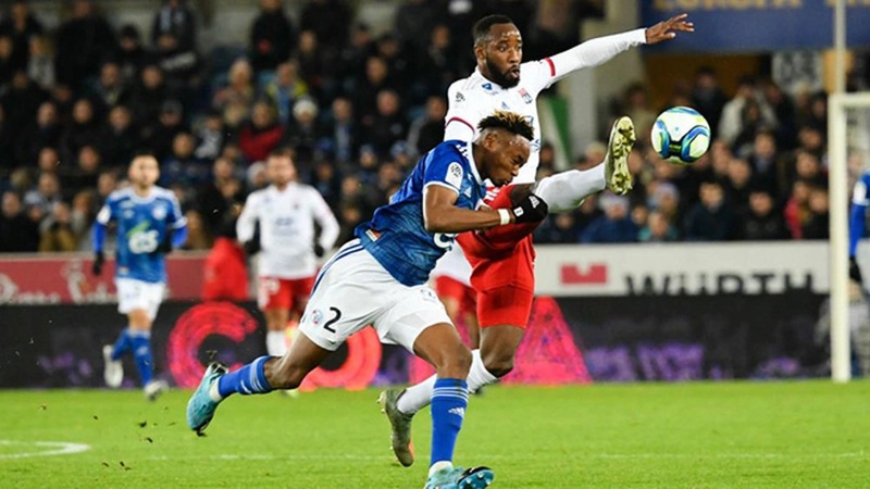 Strasbourg vs Lyon